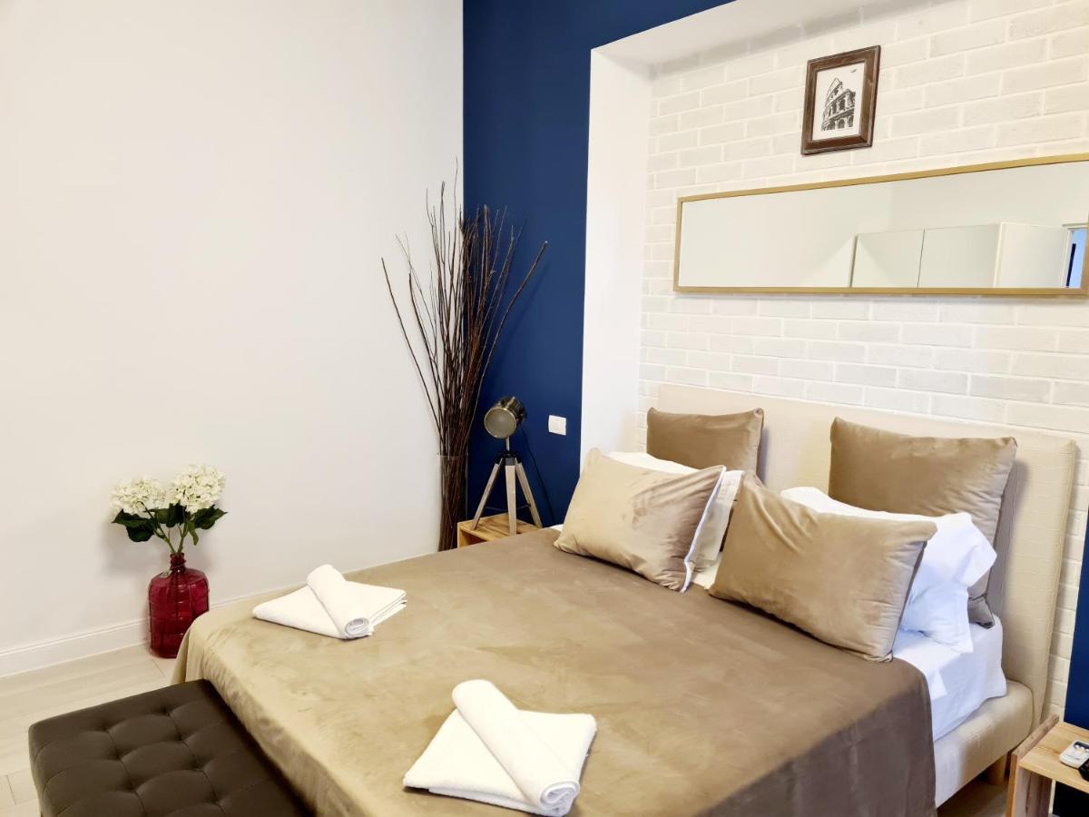 Metropole Apartments - Old City Bucharest Room photo